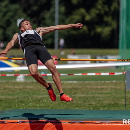 Tyler Aerni an der Mehrkampf Schweizer Meisterschaft 2020 von Swiss Athletics in Langenthal. Hochsprung