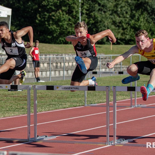 Tyler Aerni an der Mehrkampf Schweizer Meisterschaft 2020 von Swiss Athletics in Langenthal. Hürdenlauf